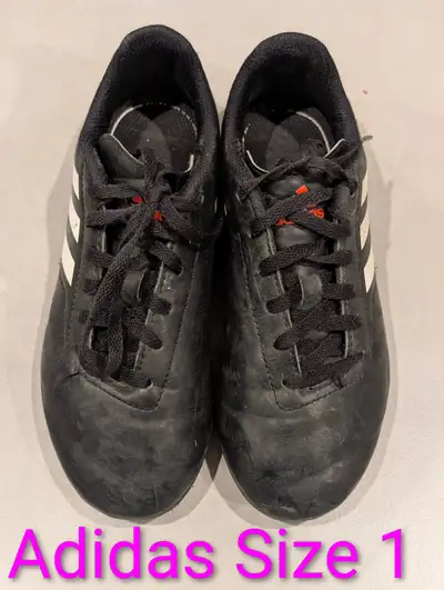 Soccer Cleats Boys - size 1, View more