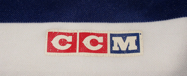 MEN'S EXTRA LARGE CCM OILER JERSEY - NICE! in Men's in Edmonton - Image 3