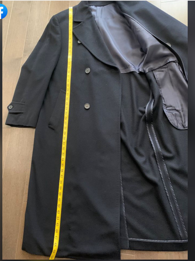 Italian cashmere dark navy long coat in Men's in Oakville / Halton Region - Image 2
