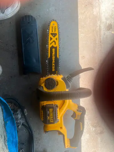 Dewalt 20v 12inch chainsaw been used once before retails for 229$ on amazon so I’m asking 150$ obo I...
