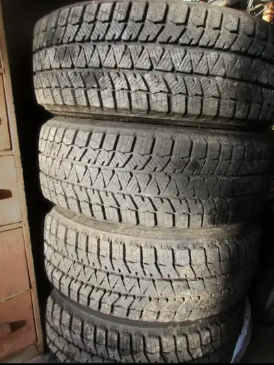 4 Bridgestone Winter Tires, Blizzak WS90 195/65 R15