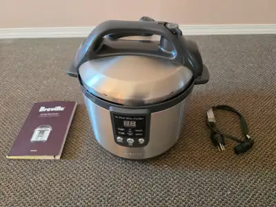 Breville "The Fast Slow Cooker" , very lightly used, Model BPR600XL.