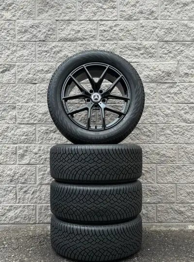 Winter / Snow Nokian Tyres Hakkapeliitta R5 SUV 20" Tires And Aftermarket Black 20 Inch Wheels + TPM...