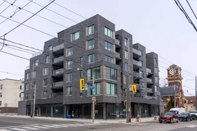 2 Bedroom, 2 Bathroom Condo in the Beaches