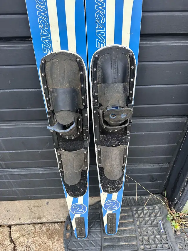Vintage Water Skis in Water Sports in Nelson - Image 3
