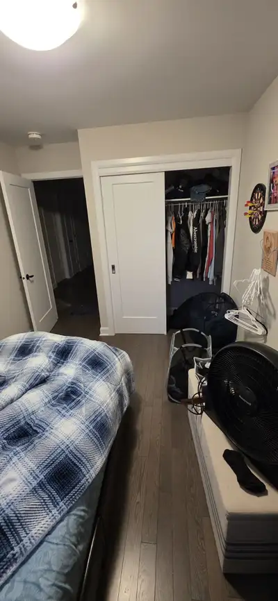 1 private room is available asap in a 3BHK 2.5 washroom townhome. Location: fernbank rd - shea rd ro...