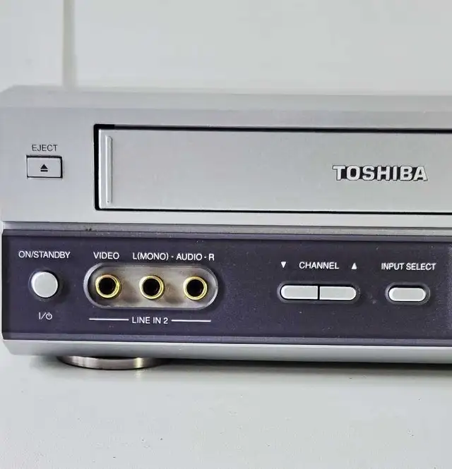 Toshiba DVD  / VHS Combo Player-No Remote Control64840238016259123