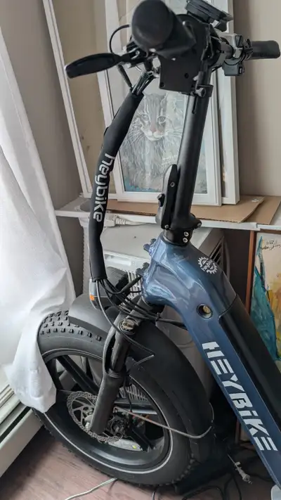 EXCELLENT condition ALMOST NEW HEYBIKE electric bike, View more