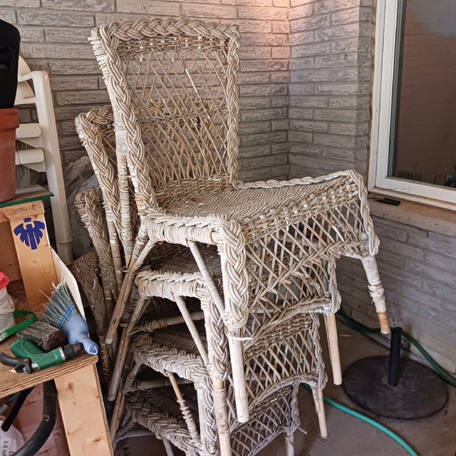 White wicker chairs in Chairs & Recliners in Mississauga / Peel Region