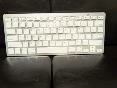 Omoton Wireless Keyboard, View more