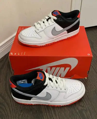 Nike Dunk low “Spiderman”, View more