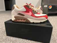 Nike Air Max 90 “BACON” size 10.5