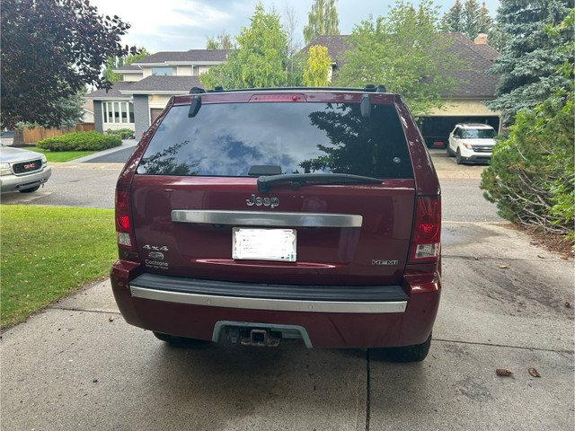 2007 Jeep Grand Cherokee in Cars & Trucks in Calgary - Image 3