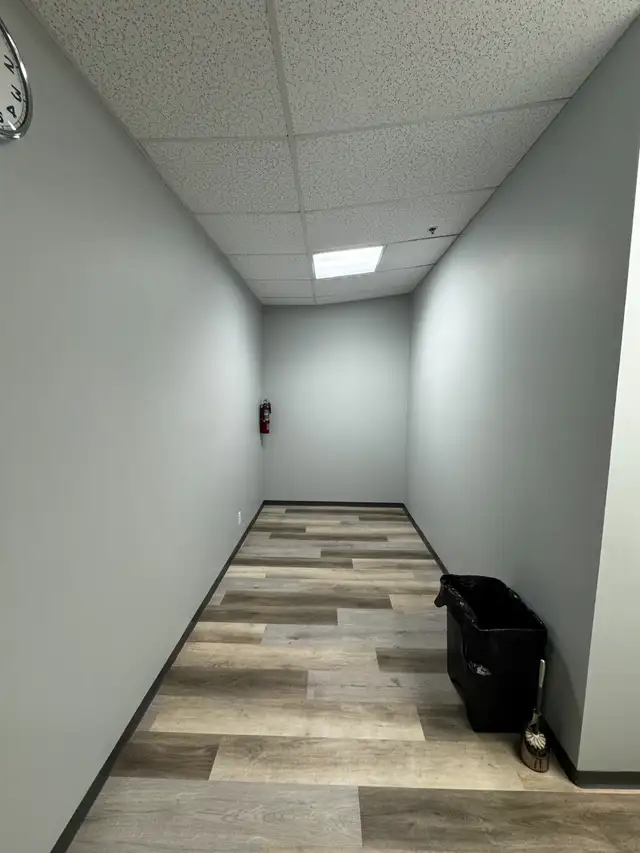 Office Space in Sherwood Park in Commercial & Office Space for Rent in Strathcona County - Image 9