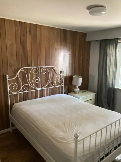 PLEASE READ FULL AD. YES IT IS AVAILABLE >>>>FEMALE ONLY<<<< THANK YOU HAVE A NICE DAY Room for Rent...