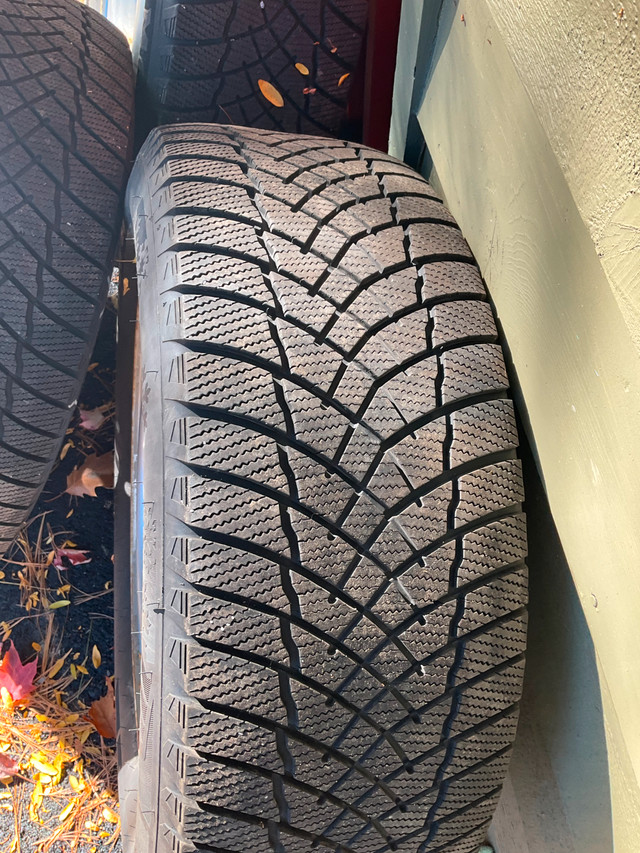 4 Winter tires on Rims 225/60R17 in Tires & Rims in Ottawa - Image 2