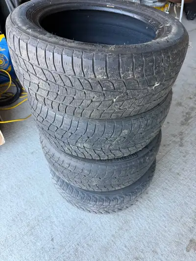 I’m selling my winter tires I used them for Hyundai Elantra They are in good condition 5 tires extra...
