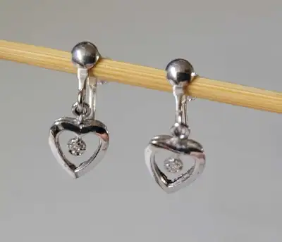 14kt White Gold Heart Screwback Clip-on Diamond Earrings , View more