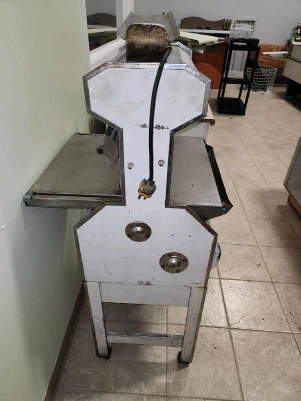 Commercial Deli Equipment (Fridge, Hot Table, Bread Slicer) Dining