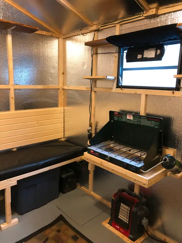 ICE HUT 6x8 (sold pending pickup) in Fishing, Camping & Outdoors in Barrie - Image 5