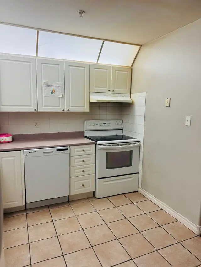 Room for Rent in Room Rentals & Roommates in Bedford - Image 6