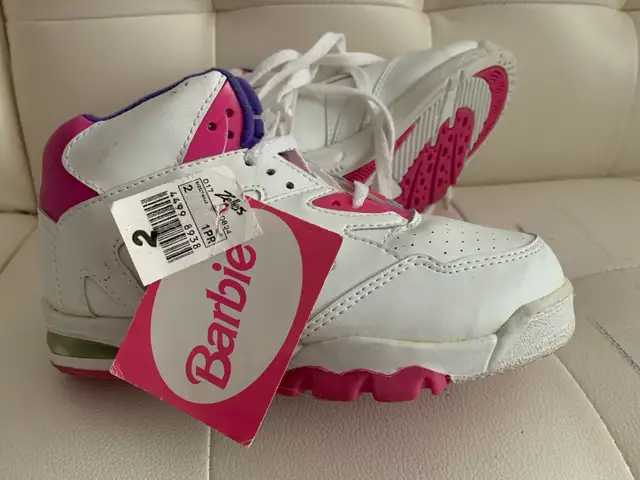 Brand new Sport running shoes for kids in Other in Markham / York Region - Image 2