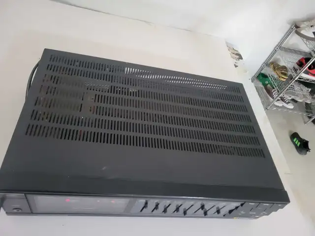 vintage citizen DLX JS6051 A Integrated stereo amplifier in General Electronics in Oakville / Halton Region - Image 7