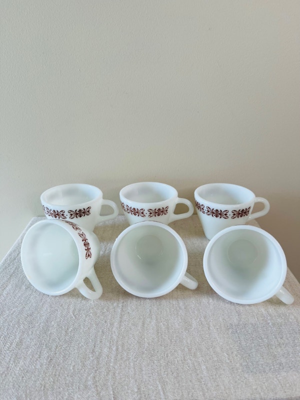 ANCHOR HOCKING COFFEE/TEA CUPS CIRCA 19501960 VINTAGE Arts