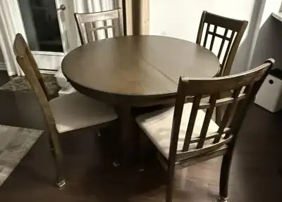 6 Piece Dinette Set Includes 4 Chairs (With Cloth Seat), 1 Leaf To Extend The Table, Storage In Pede...