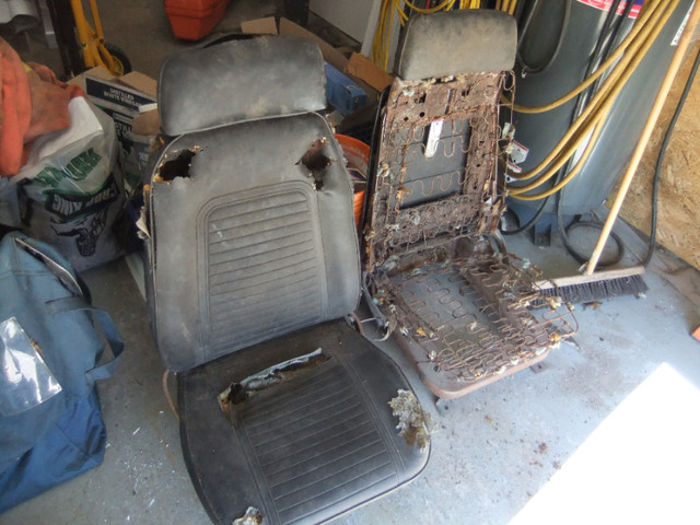 1969 Camaro Bucket Seats in Other Parts & Accessories in Thunder Bay