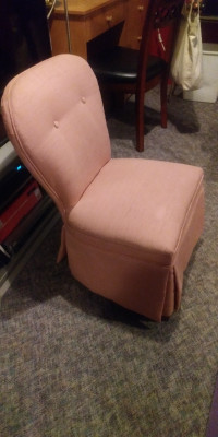 Chaise decorative rose pale