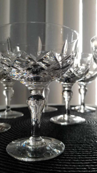 9 "Stuart Regent" Champagne Glasses