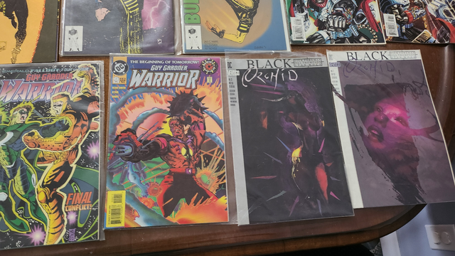 20 DC Comics all for $10 in Comics & Graphic Novels in Cape Breton - Image 7