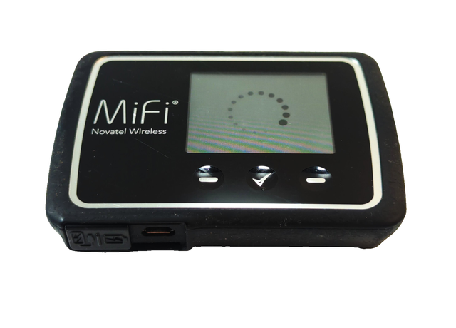 Unlocked Novatel MiFi6630 Wireless 4G Mobile Hotspot WiFi Router in Networking in City of Toronto - Image 3