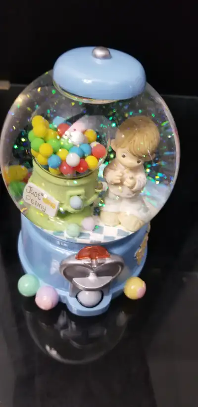 NEW - VINTAGE 2001- PRECIOUS MOMENTS - ENESCO MUSICAL SNOW GLOBE . JUST ONE PENNY $ 25.00 Music Box...