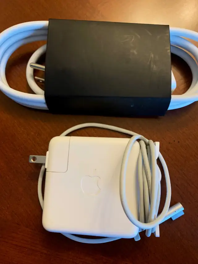 60W MagSafe  Power Adapter Model  А1344 in Laptop Accessories in Markham / York Region - Image 4