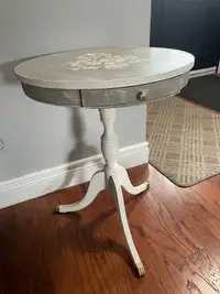 Shabby chic table 