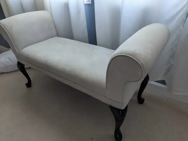 decorative bench  in Home Décor & Accents in Mississauga / Peel Region - Image 3
