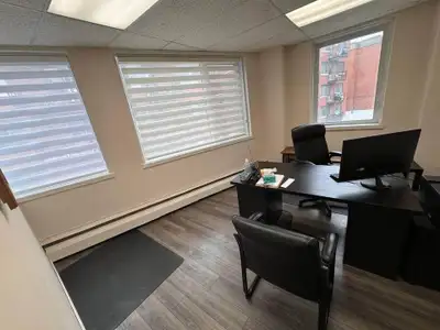 Disponible à partir du 1er novembre 2025 Bureau (chambre) à louer – Apt : 370, 3333 Boul. Cavendish,...