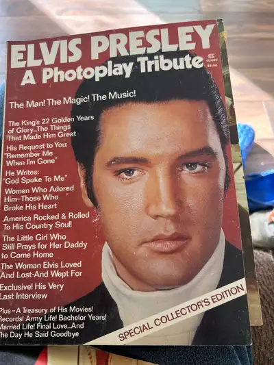 Own a piece of music history with this Elvis Presley A Photoplay Tribute magazine! This special coll...