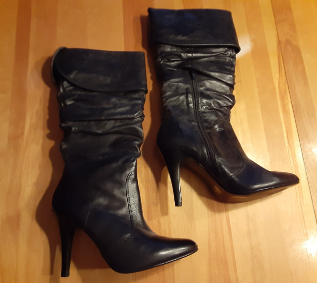 3 paires de bottes- femmes (voire 3  photos) dans Femmes - Chaussures  à Ville de Québec