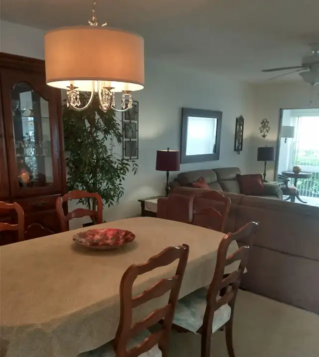 SPACIOUS 2 BED 1ST FLOOR CONDO Clearwater Florida - 55+ COMPLEX in Florida in Canada - Image 3