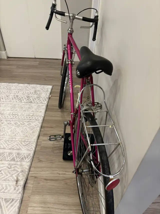vintage bike in Road in City of Toronto - Image 6