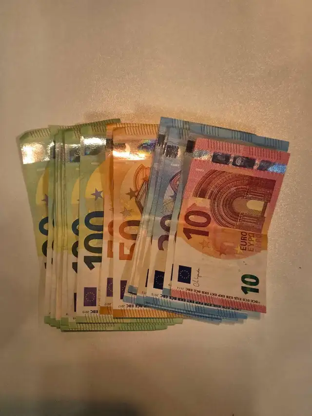 Central Bank of Europe Euro Banknotes and Coins Buy & Sell | Arts ...
