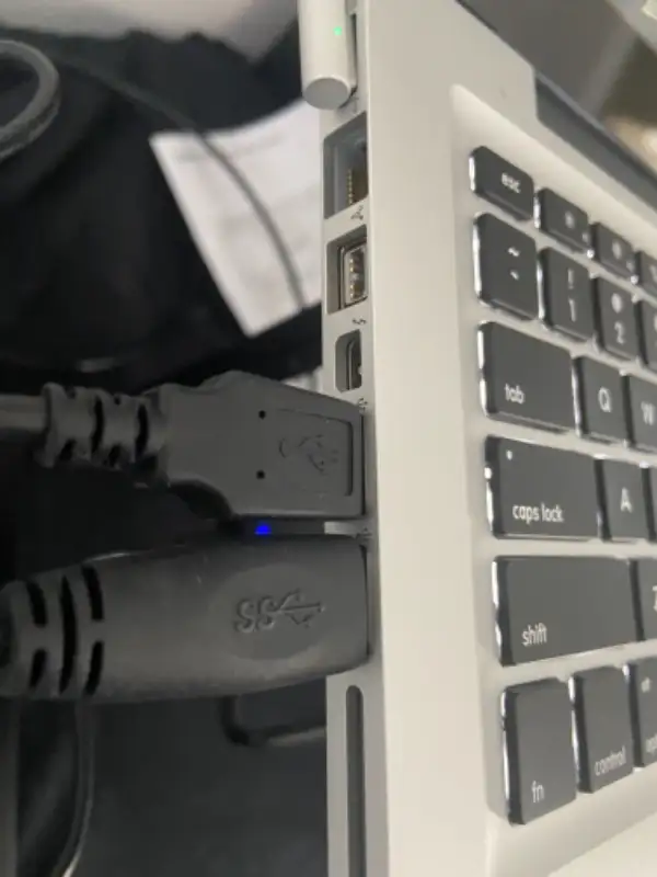 APPLE MACBOOK PRO 13INCH…NO LOW BALL OFFERS in Laptops in Oshawa / Durham Region - Image 8