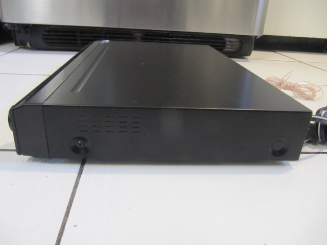 LG Model HB-905SB Media Player With 1000watt Amp & Six Speakers in General Electronics in Mississauga / Peel Region - Image 4