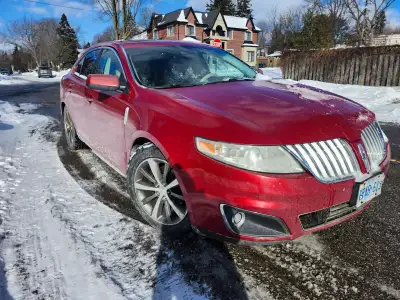 Fully loaded with full glass roof. Runs and drives good. 312,000 kms