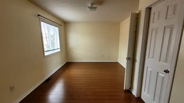 Townhouse in Brampton for Rent in Long Term Rentals in Mississauga / Peel Region - Image 4