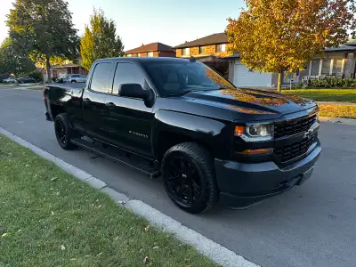 HELLO, I’M SELLING MY 2017 Chevrolet SILVERADO K1500 4x4 5.3 V8 WITH 265.000KM SOLD AS IT IS ENGINE...