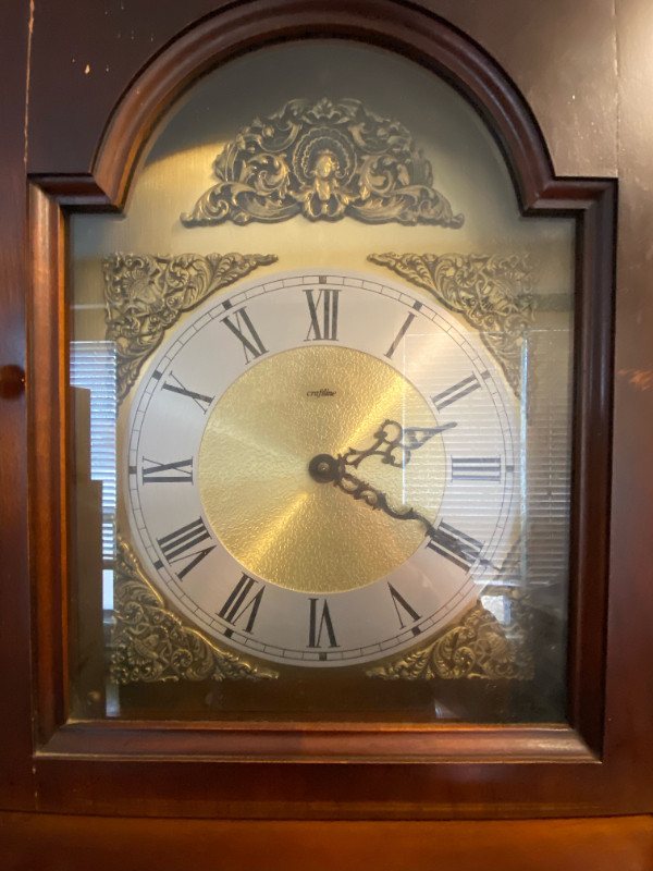 Craftline (Grandfather Clock) Long Case Clock in Arts & Collectibles in Mississauga / Peel Region